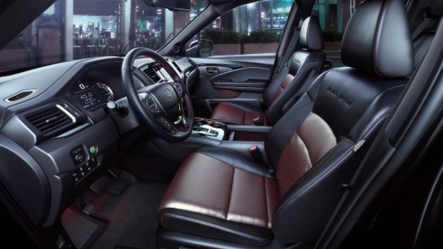 2021 Honda Ridgeline Black Edition interior