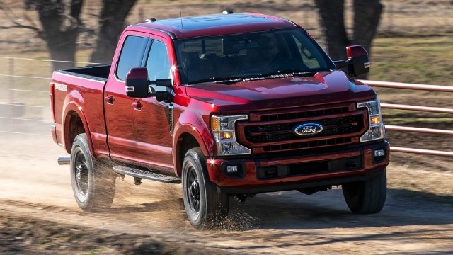 2022 Ford F-250 Super Duty towing