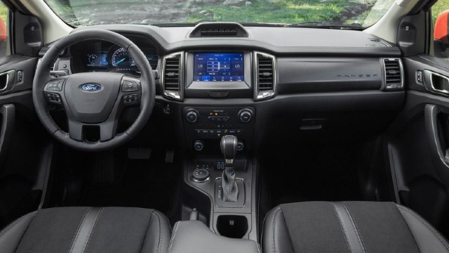 2023 Ford Ranger interior