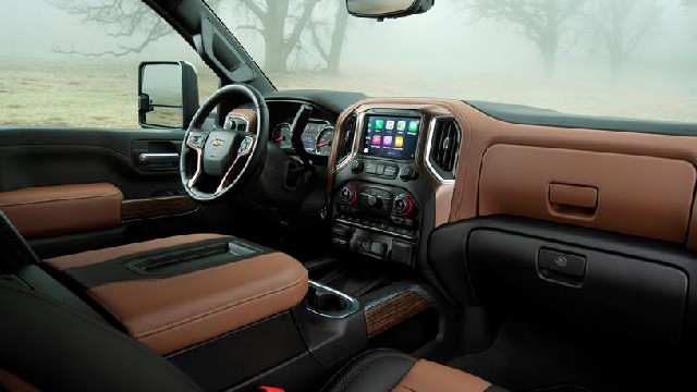 2023 Chevrolet Silverado HD interior