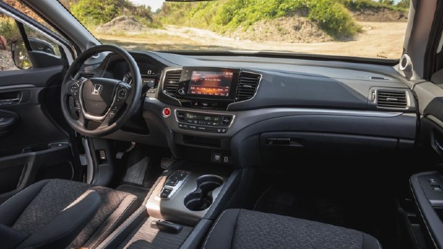 2024 Honda Ridgeline interior